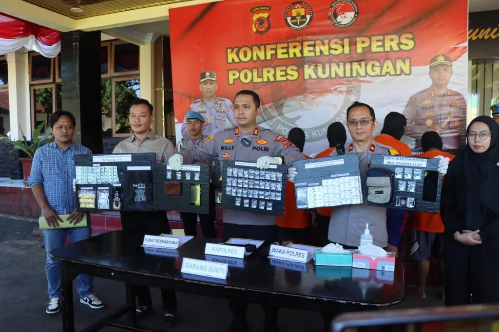 Berantas Narkoba di Kabupaten Kuningan, Polisi Amankan 5 Tersangka
