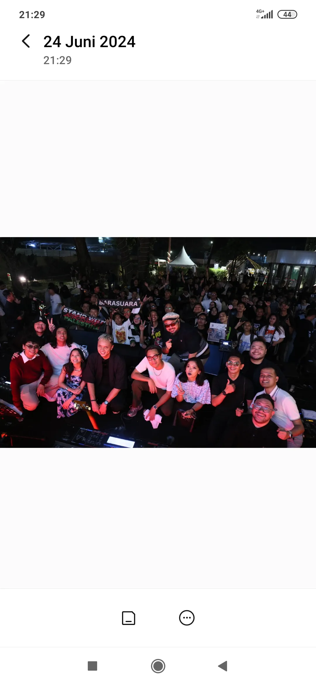 Berlangsung Meriah, Lintas Resonan Hadirkan Kolaborasi Sore X Barasuara Hibur Penggemarnya di Cirebon