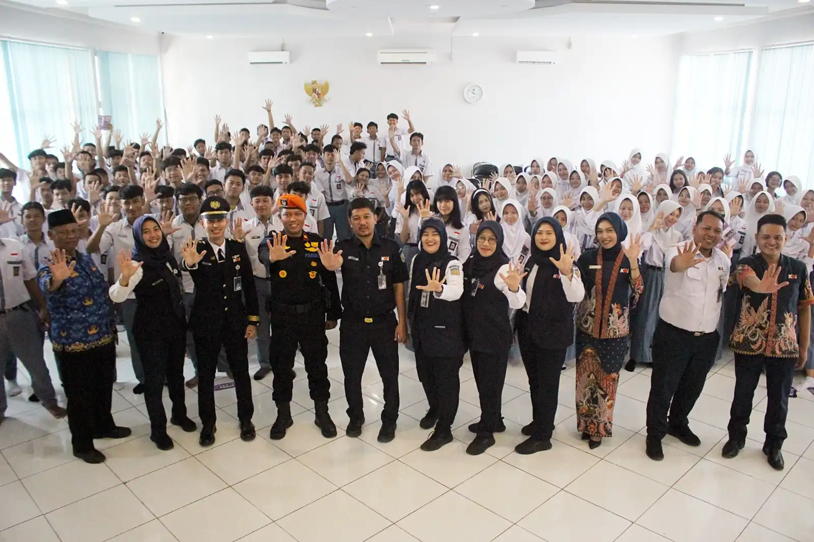 Edukasi Keselamatan dan Karier di Perkeretaapian, Millenials KAI Daop 3 Cirebon Goes to School