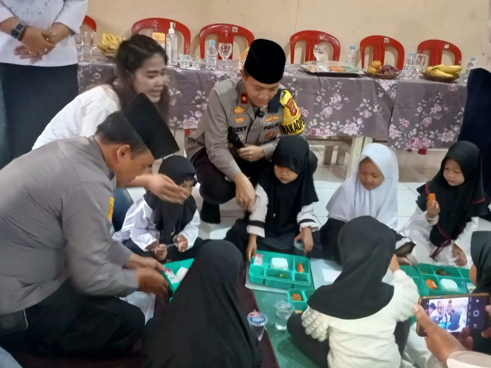 Polres Ciko Gelar Makan Bergizi Gratis di Sekolah, Dukung Program Pemerintahan Prabowo-Gibran