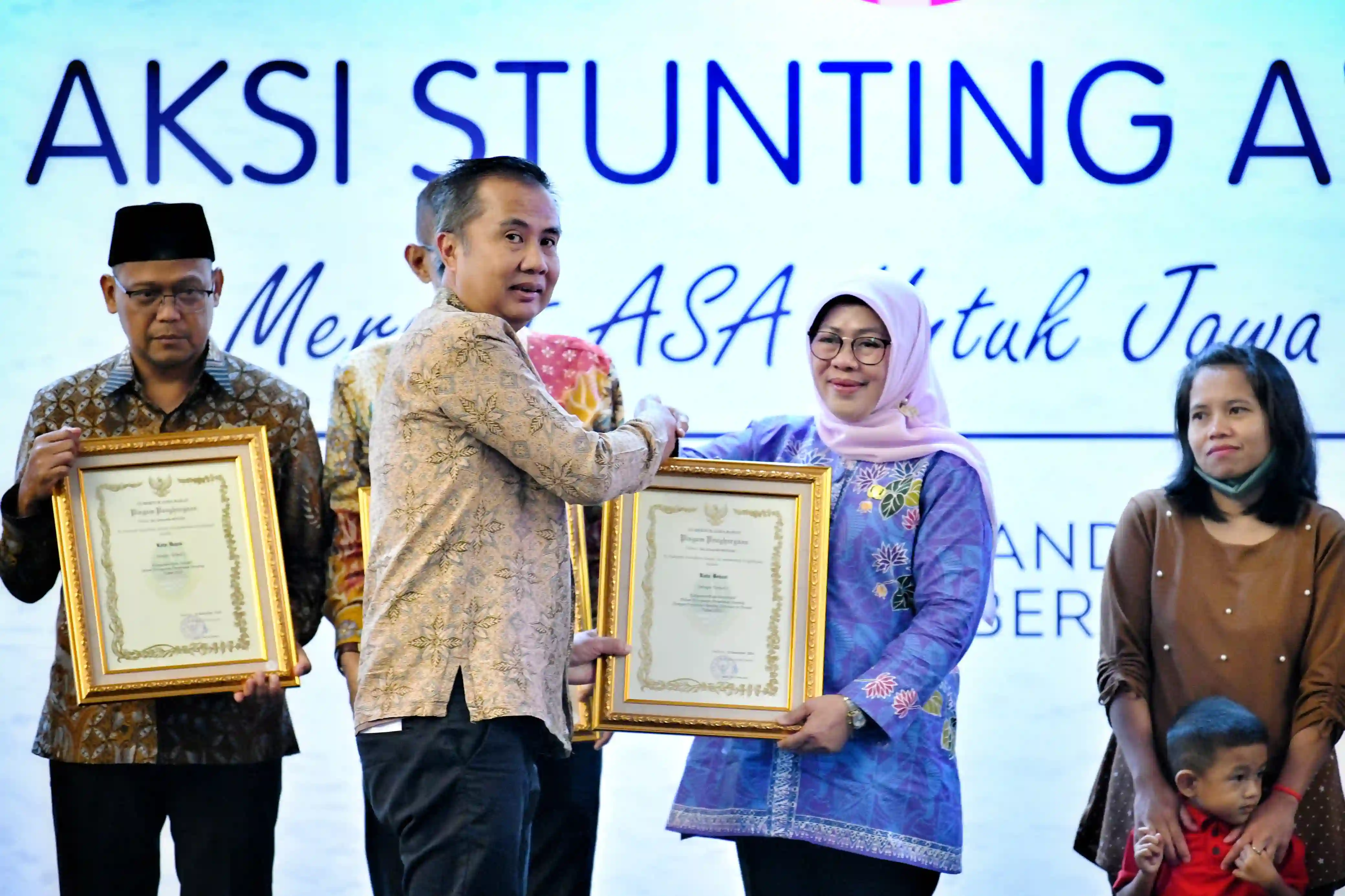 Turunkan "Stunting", Bey Machmudin: Tingkatkan Sinergi dan Kolaborasi Semua Level