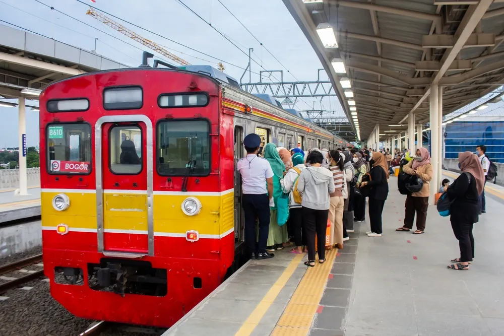 Jadwal dan Harga Tiket KRL Bandung Raya Cicalengka ke Padalarang Rabu 26 Februari 2025 Pagi