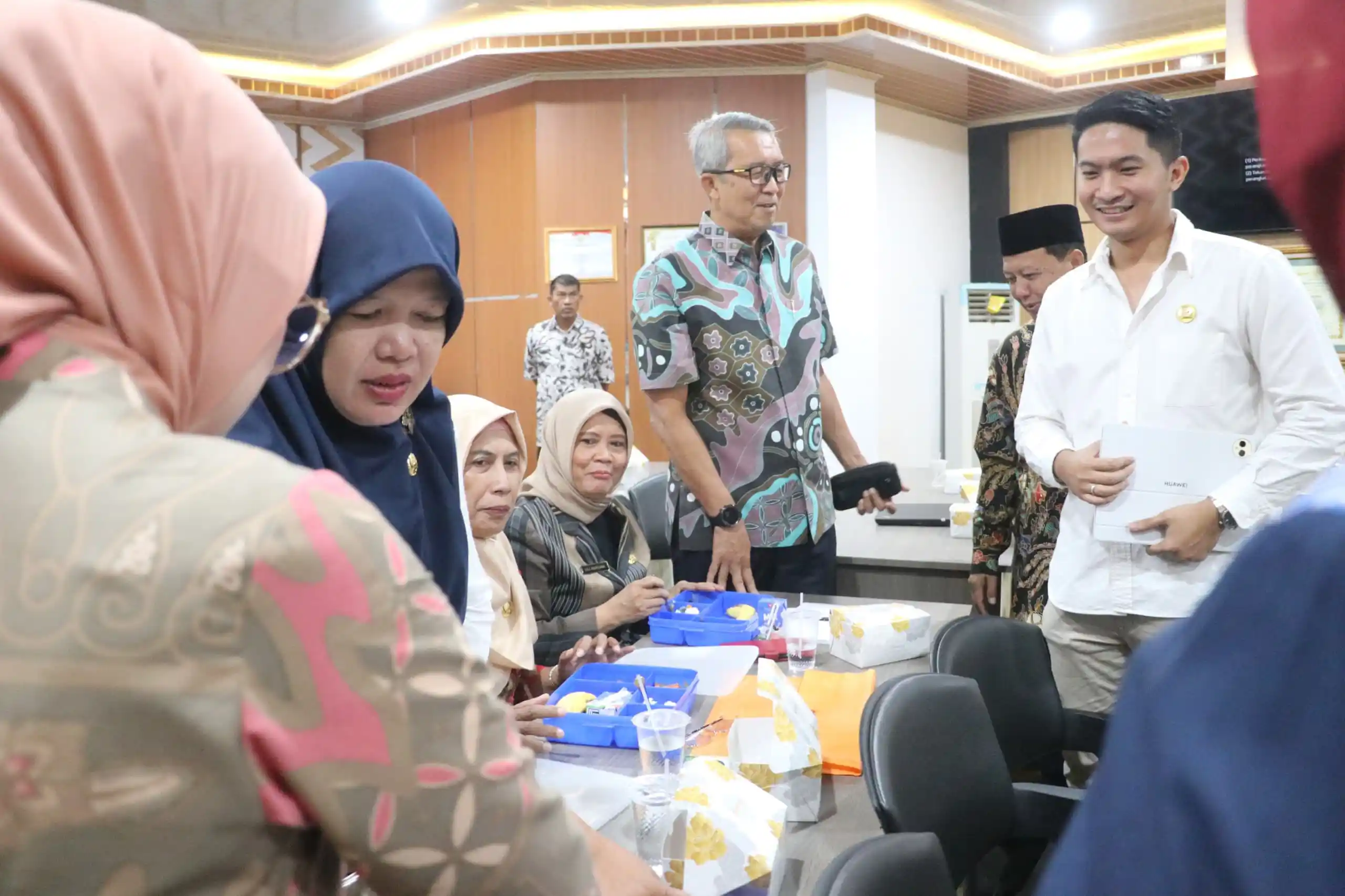Ciptakan Generasi Sehat dan Cerdas, Pj Wali Kota Pimpin Rapat Koordinasi Program Makan Bergizi Gratis