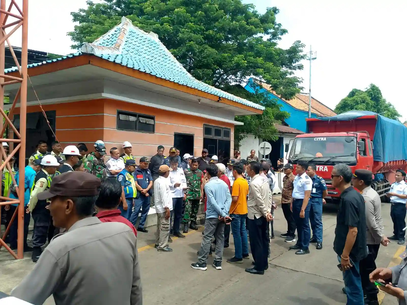 Pelabuhan Cirebon Lumpuh! Warga Panjunan Demo Tuntut Transparansi CSR dan Izin PT Pelindo
