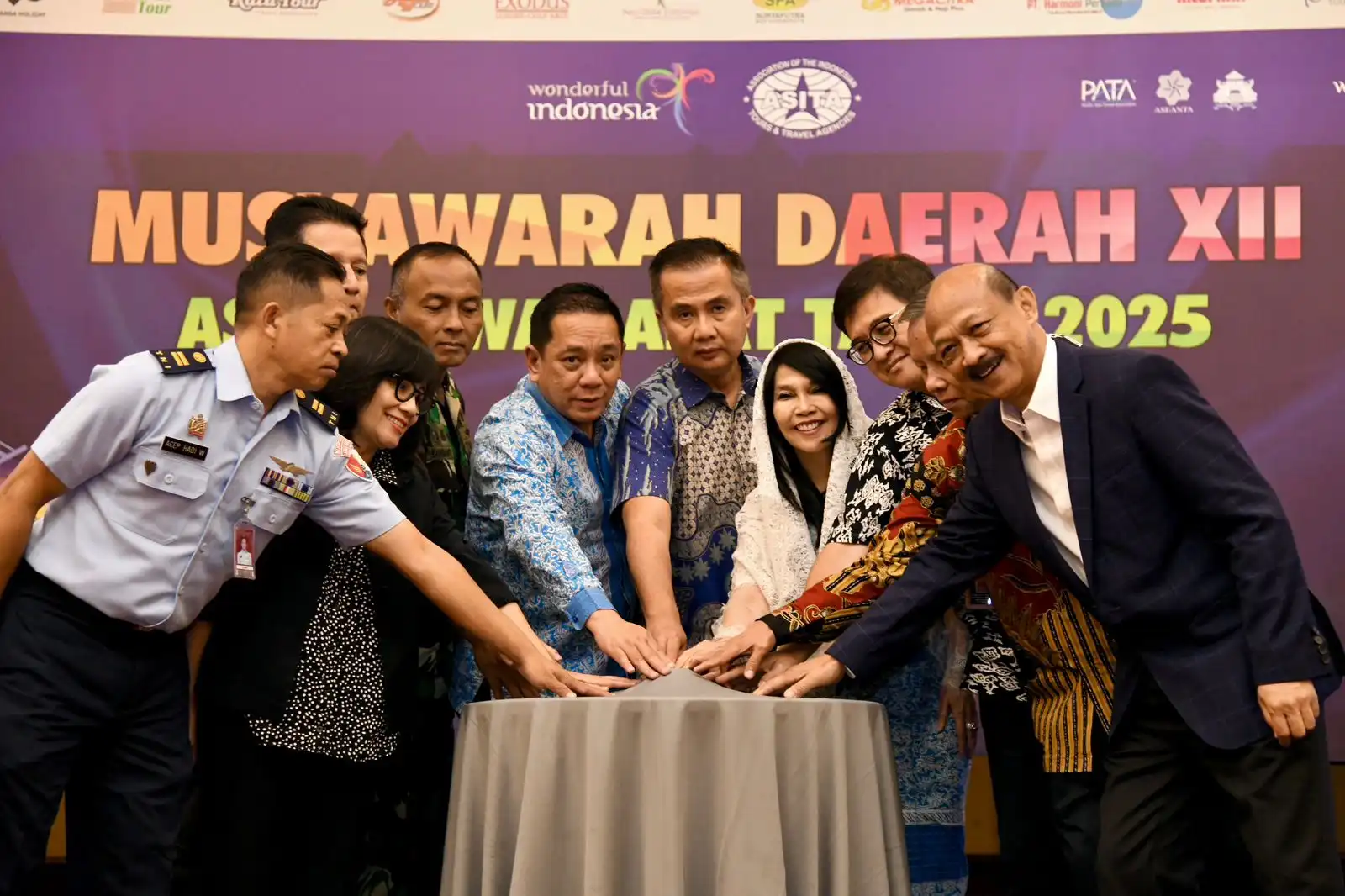 Efisiensi Anggaran Pemerintah, Bey Cari Solusi agar Pariwisata Tetap Hidup