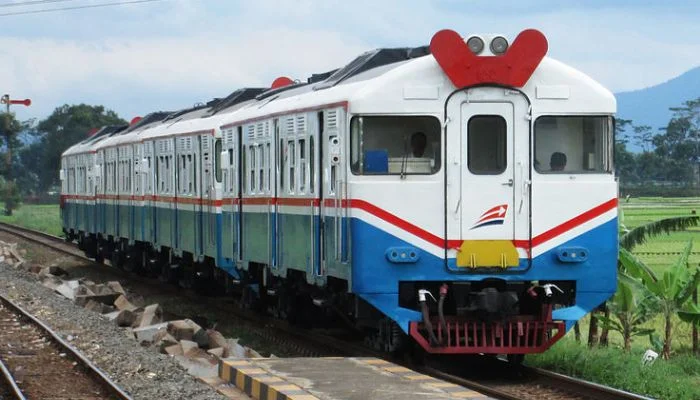 Jadwal KRL Bandung Raya Cicalengka ke Padalarang dan Harga Tiket Selasa 18 Maret 2025 Siang