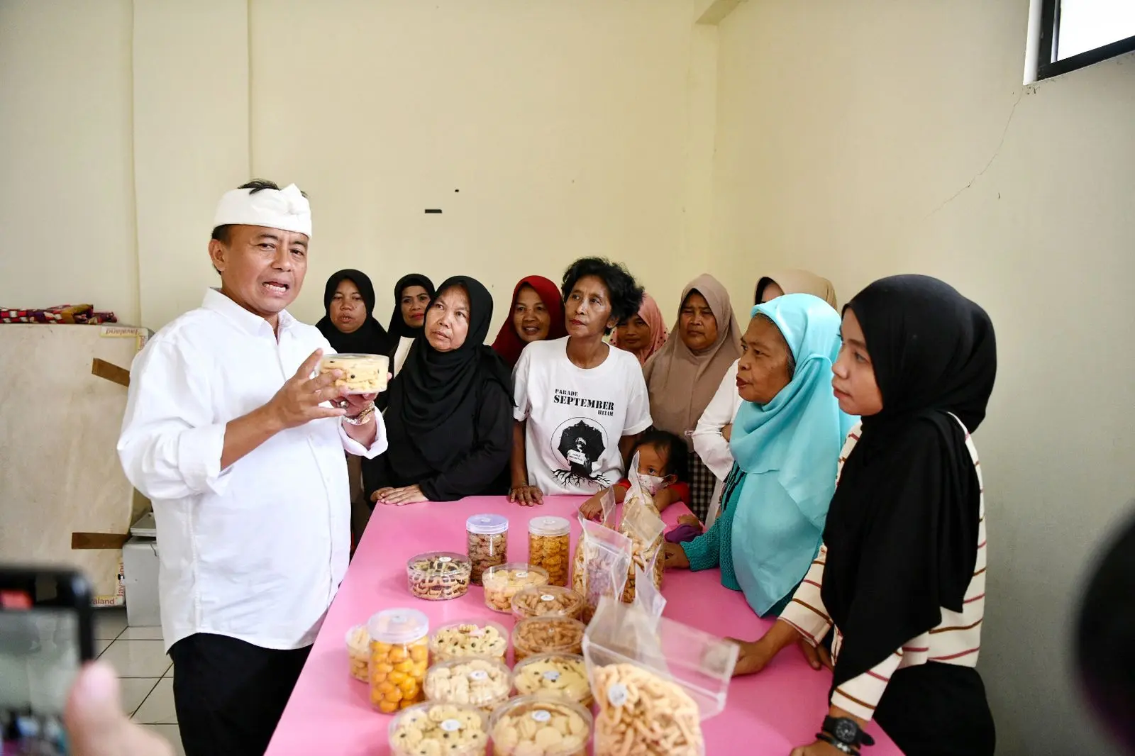 Berdialog dengan Warga, Sekda Herman Suryatman: Keluhan Kualitas Air di Rusunawa Rancaekek Segera Ditangani