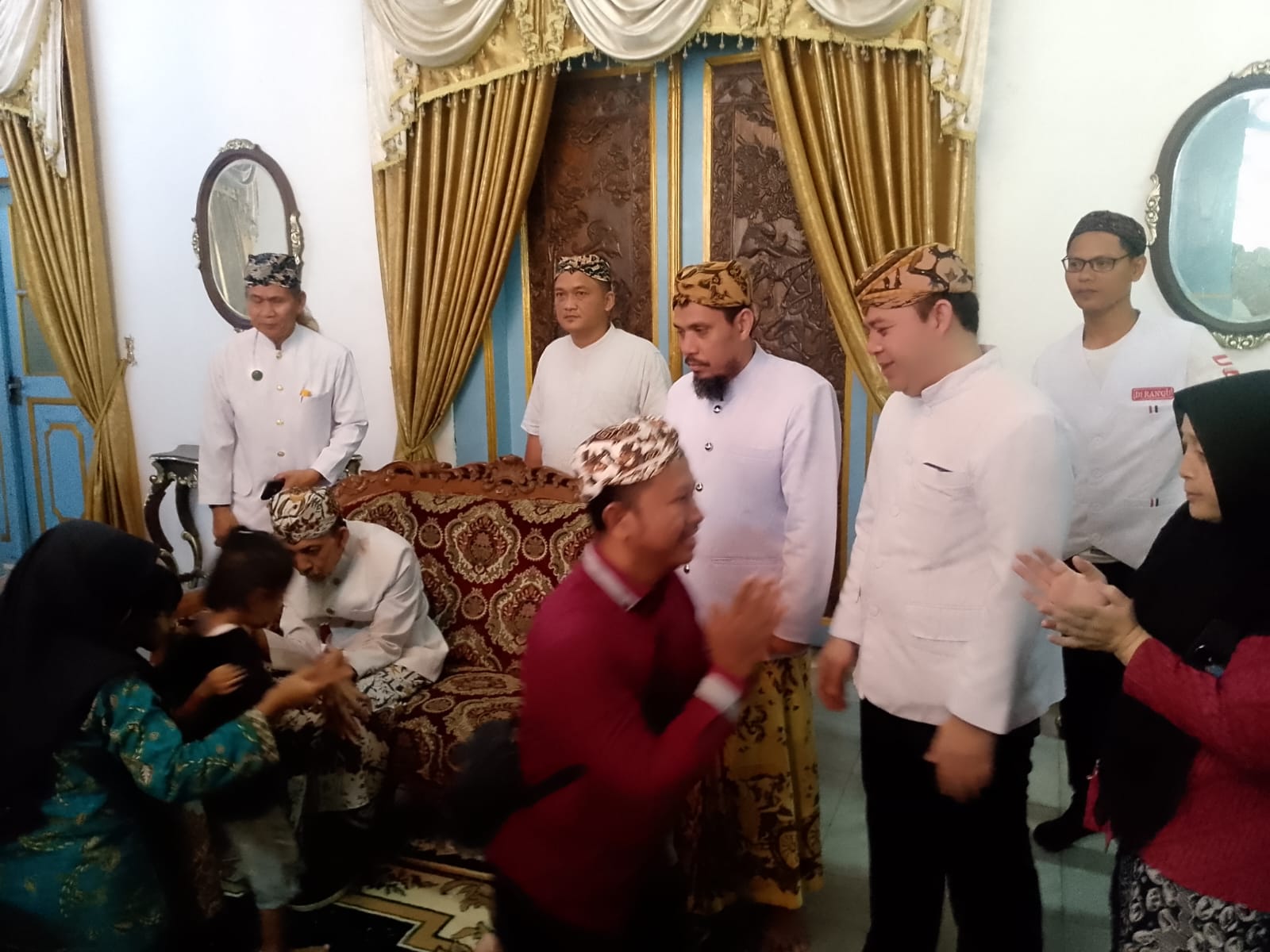 Jaga Tradisi, Indahnya Kebersamaan di Pisowanan Ageng Keraton Kanoman