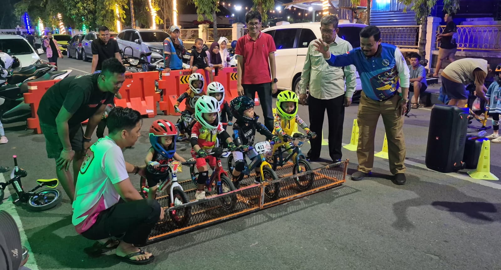 Car Free Night Ramai, Warga Indramayu Bebas Tampil dan Seru-Seruan