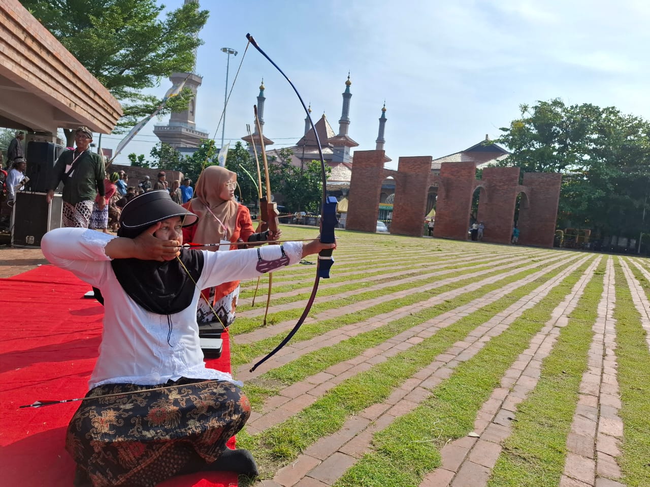 Menjaga Warisan Budaya Nusantara, Sebanyak 250 Atlet Tingkat Nasional Ikuti Gladhen Jemparingan Kota Cirebon 2025