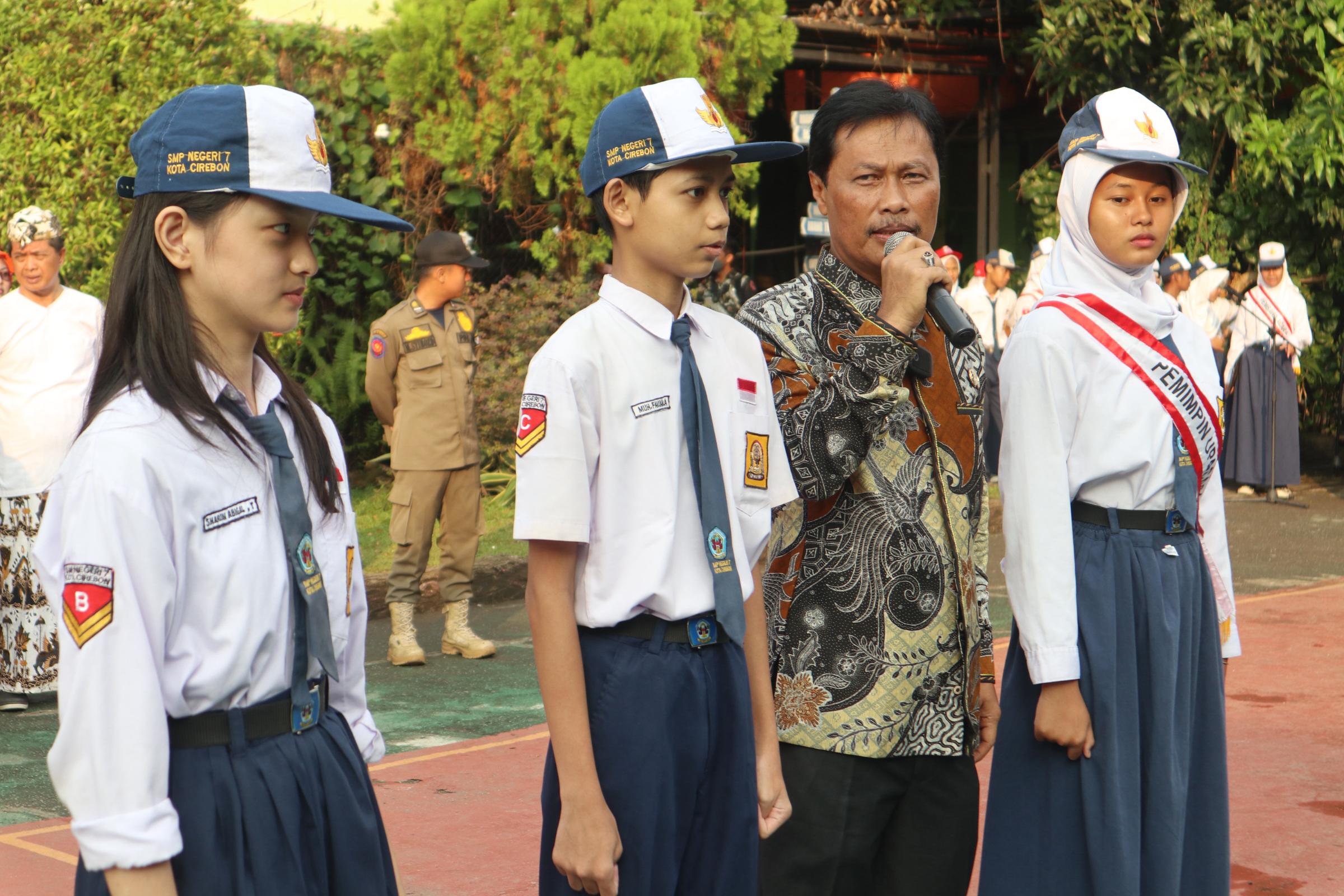 Disiplin Waktu dan Lindungi Generasi Muda, Pemkot Cirebon Berlakukan Jam Malam