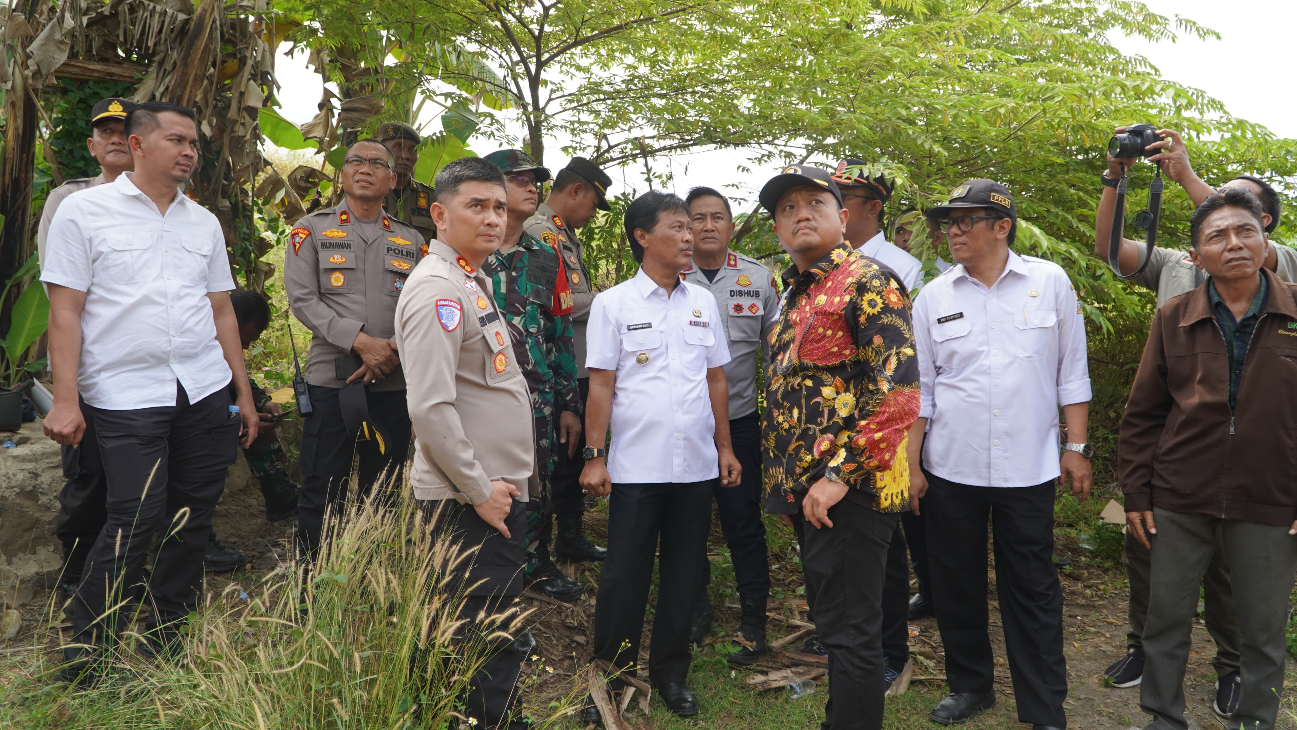 Tinjau  dan Melarang Aktivitas Penambangan, Wali Kota Tinjau Lokasi Longsor di Tambang Galian C Argasunya