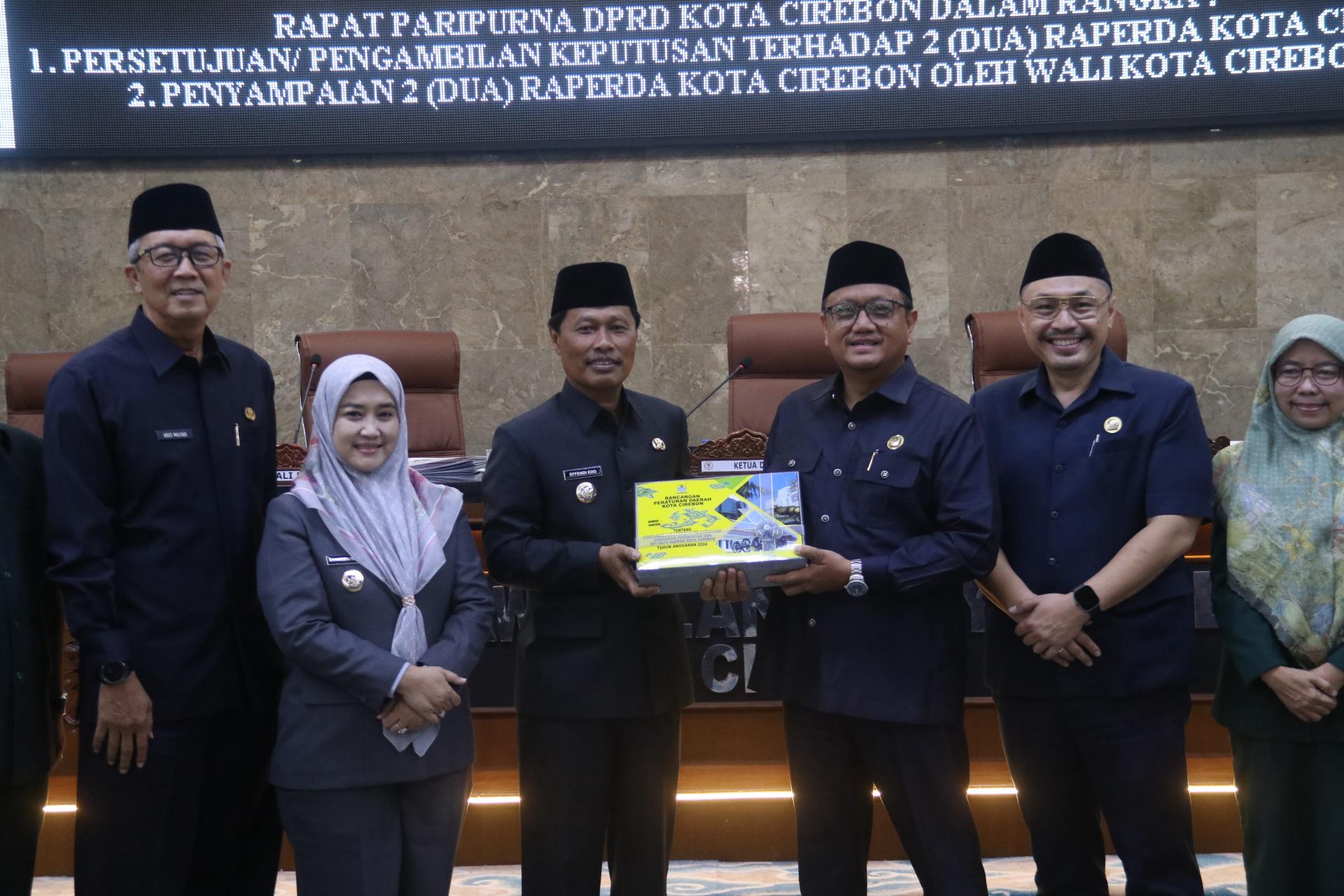 Dua Raperda Baru Disampaikan, Dorong Pertumbuhan Ekonomi dan Akuntabilitas APBD Kota Cirebon