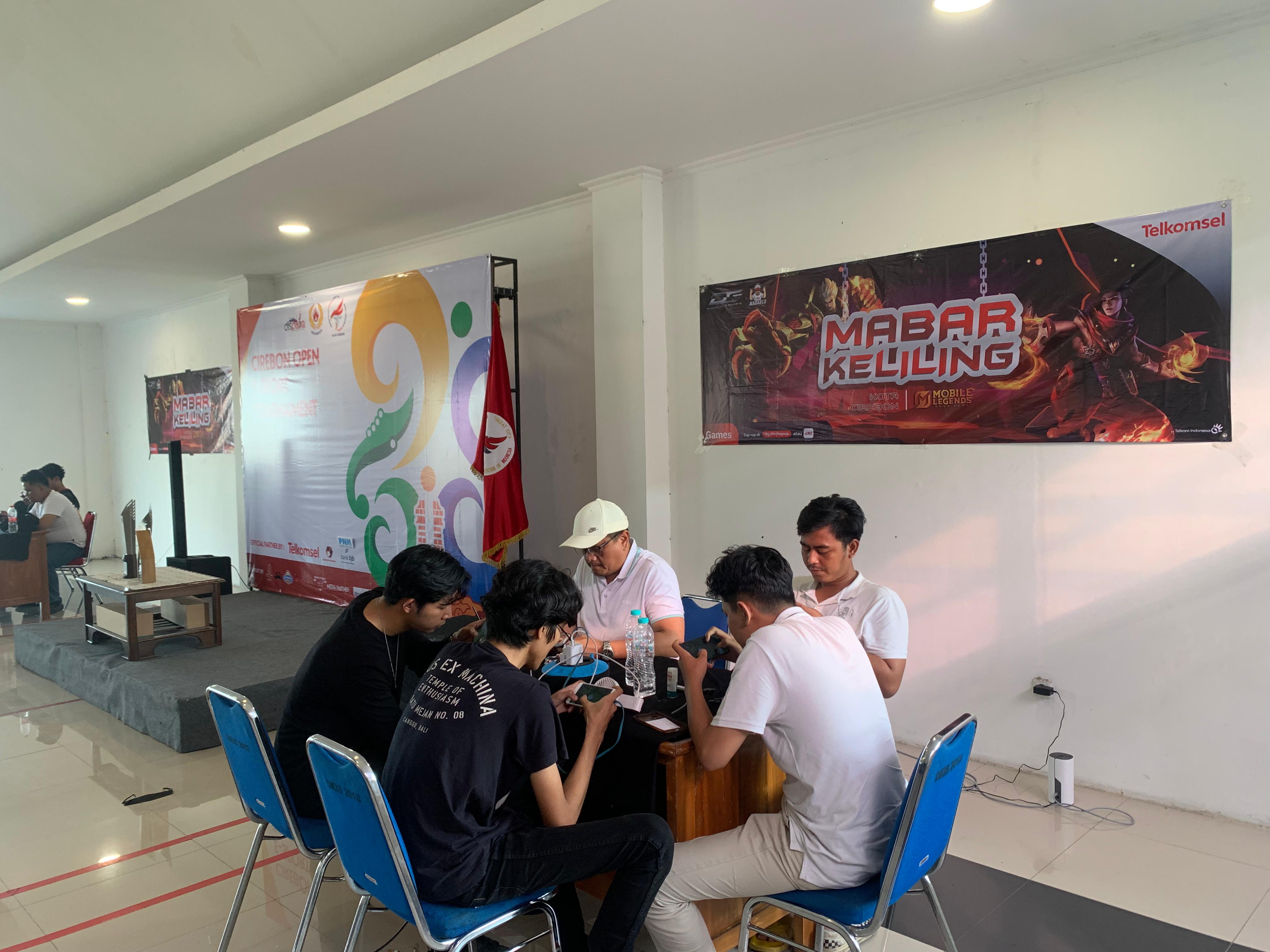 Tim DPRD Kota Cirebon Raih Juara Kategori Bergengsi, Ratusan Peserta dari Berbagai Daerah Ramaikan Turnamen Esport