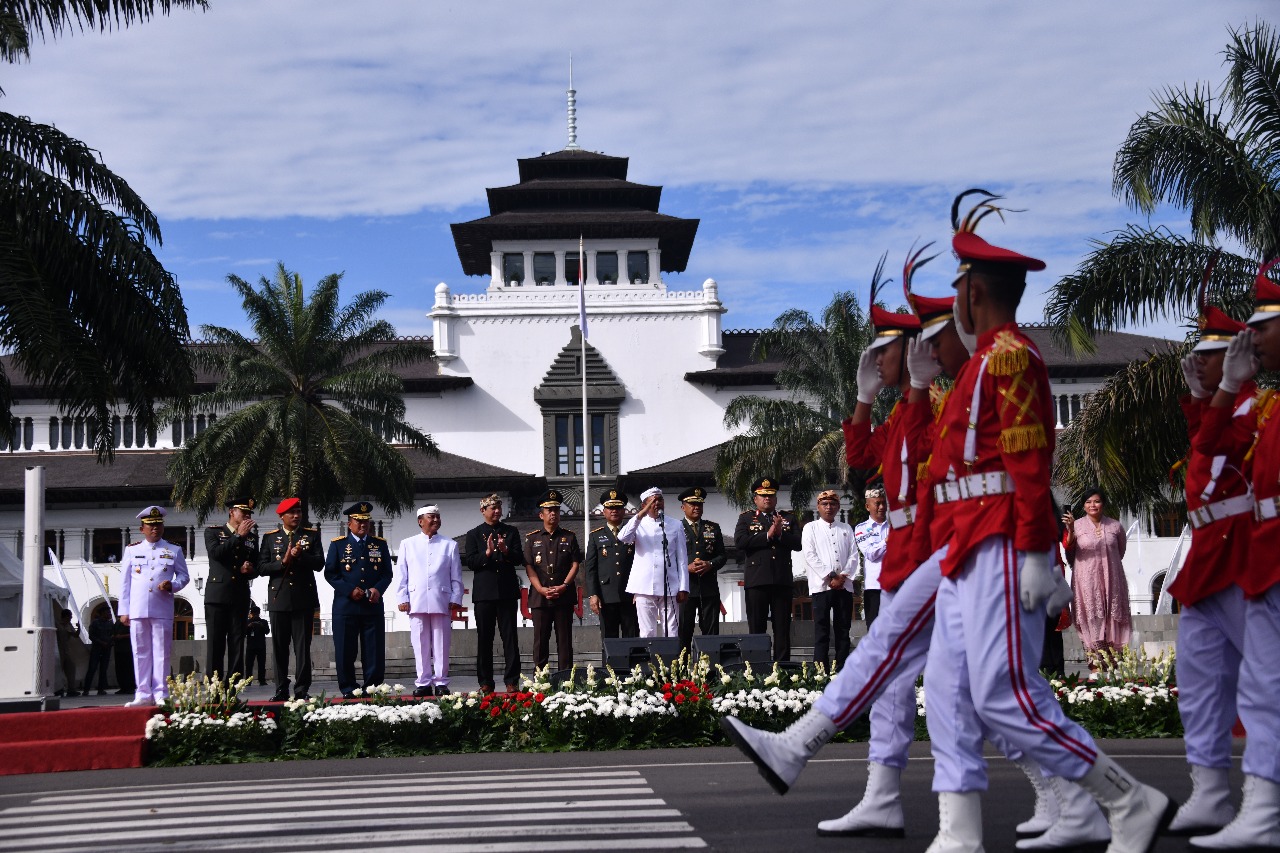 Hari Jadi ke-80 Provinsi Jawa Barat, Pendidikan Konsep Gapura Panca Waluya Bentuk Karakter Siswa