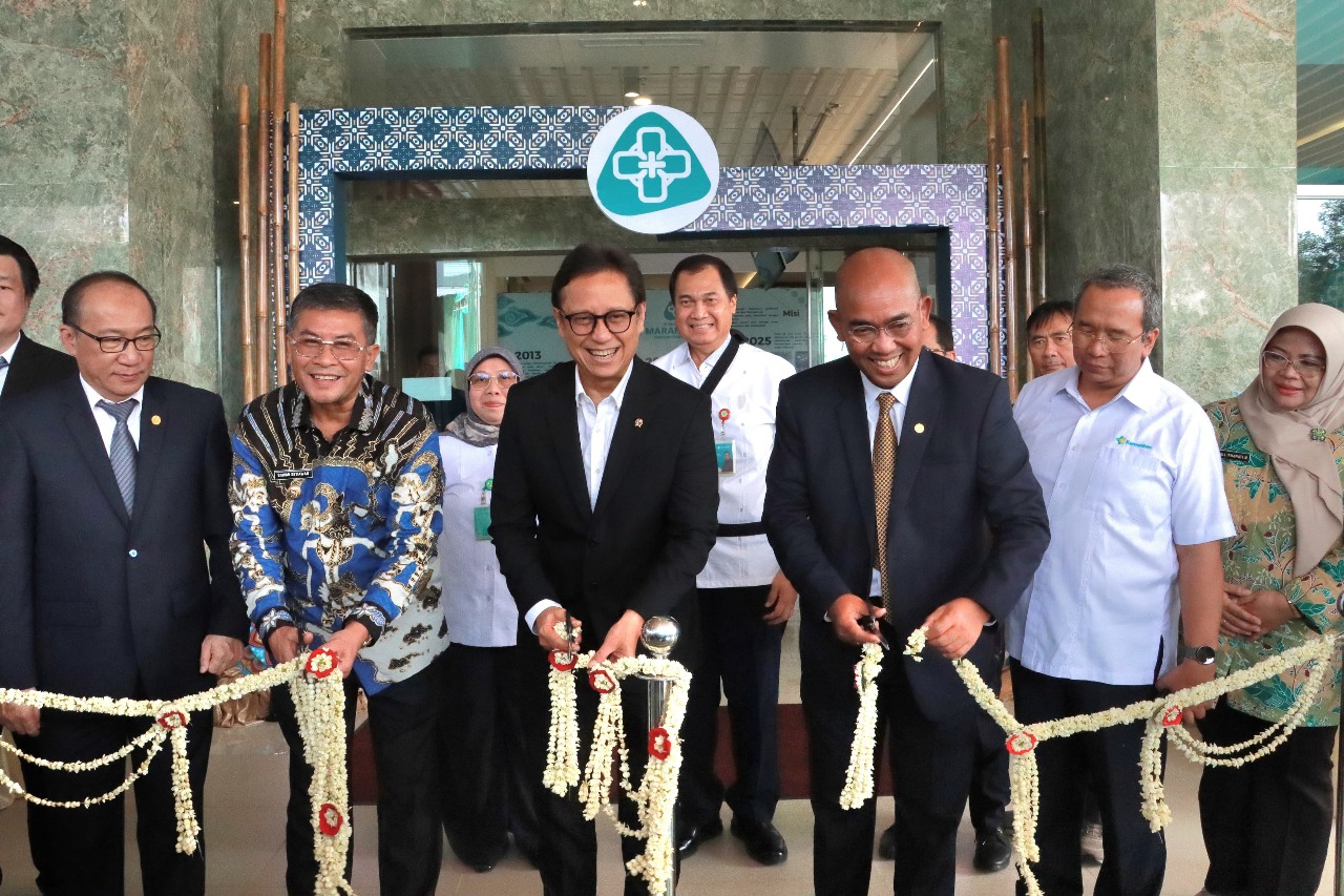 Wagub Erwan Dampingi Menkes RI Resmikan Rumah Sakit Maranatha