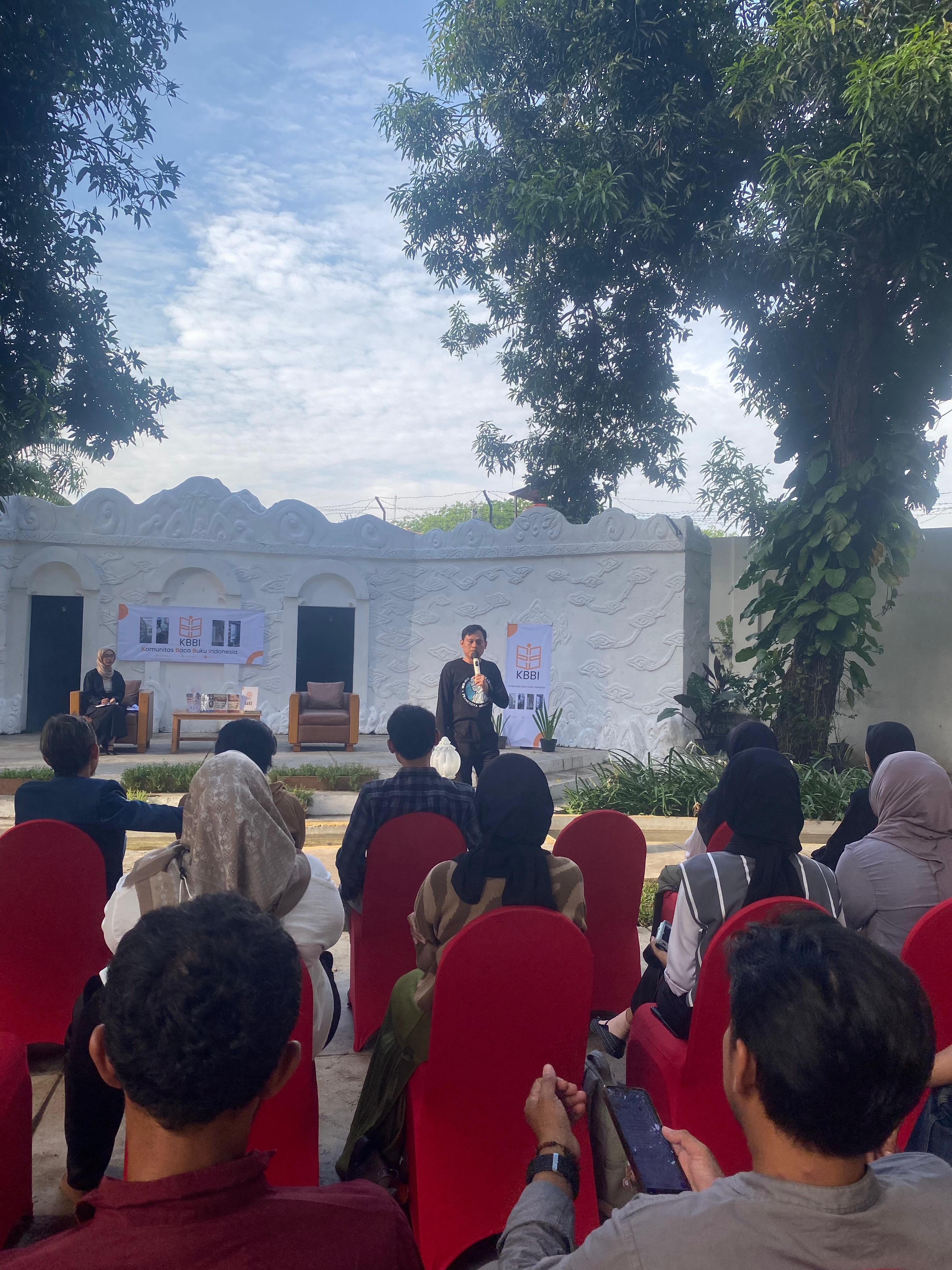 Tepat di Hari Literasi Internasional, KBBI di Cirebon Resmi Terbentuk