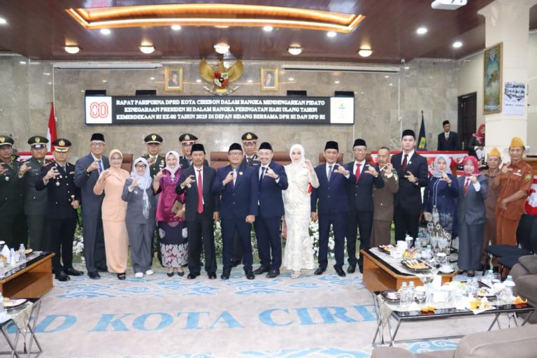 Wali Kota Teguhkan Semangat Pembangunan, Hadiri Rapat Paripurna Mendengarkan Pidato Kenegaraan Presiden RI