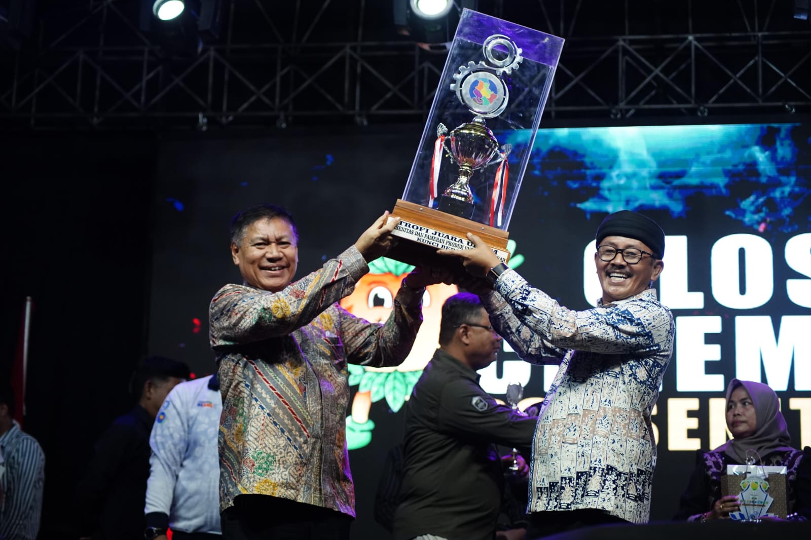 Indramayu Juara Umum di PORSENITAS XII dan Pameran Produk Unggulan KUNCI BERSAMA 2025