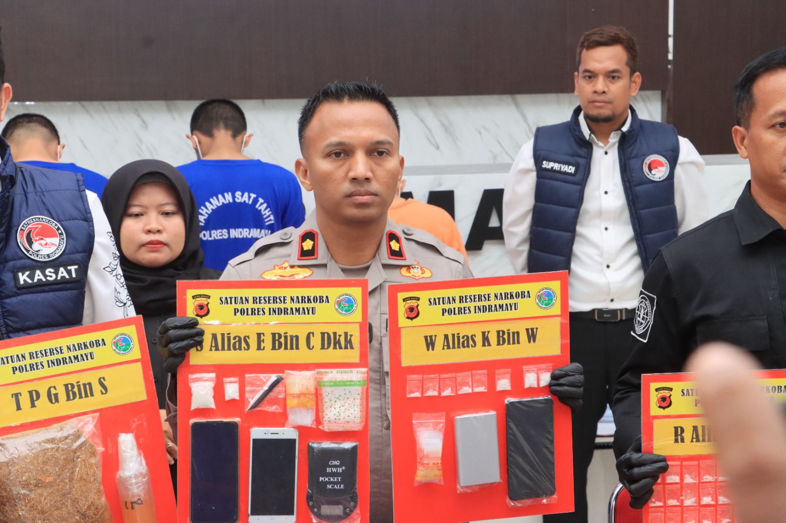 Ungkap Peredaran Narkotika dan OKT di Indramayu, Polisi Tangkap 20 Pengedar dan 1 Pengguna