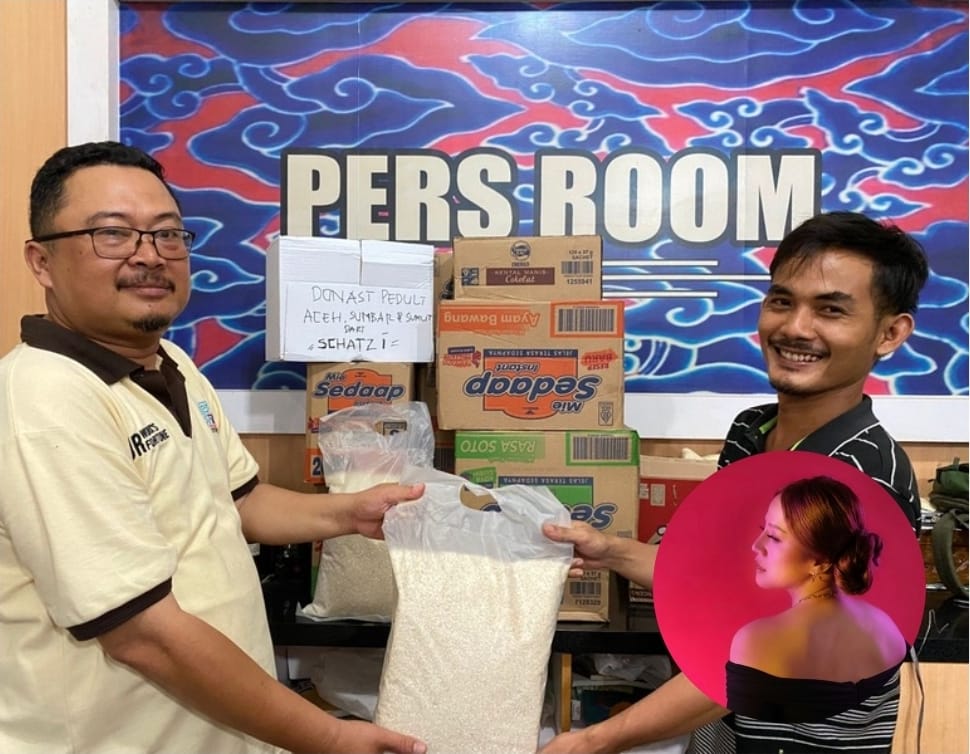 Peduli Korban Bencana Sumatera, Best Host Live Pro Tiktok Asal Bandung Schatzi Memberikan Bantuan Melalui SMSI Kota Cirebon