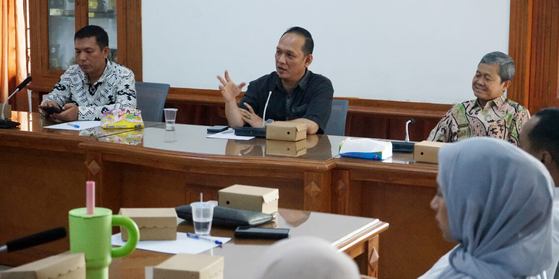 Ringankan Beban Masyarakat, Komisi III DPRD: Bantuan Perbaikan Rumah Ambruk Bisa Direalisasikan