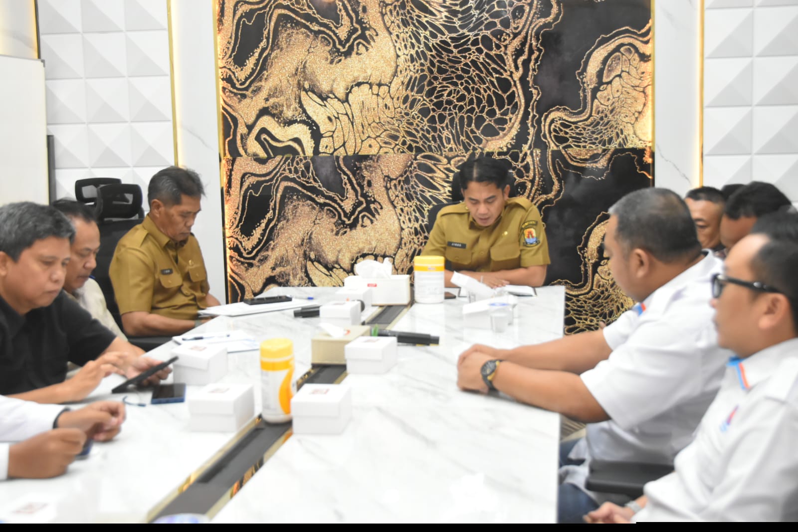 Lahan Baku Sawah dan Moratorium di bahas, Pemkab Cirebon Tegaskan Investasi Tetap Jalan dengan Mitigasi Ketat