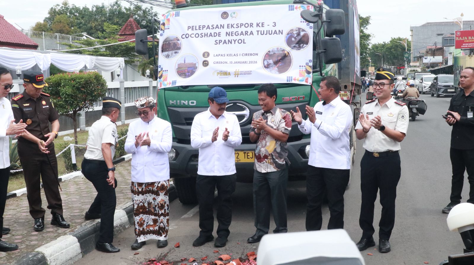 Menteri Imipas dan Wali Kota Dorong Kemandirian Warga Binaan, Pusatkan Panen Raya Nasional di Lapas Kelas I Cirebon