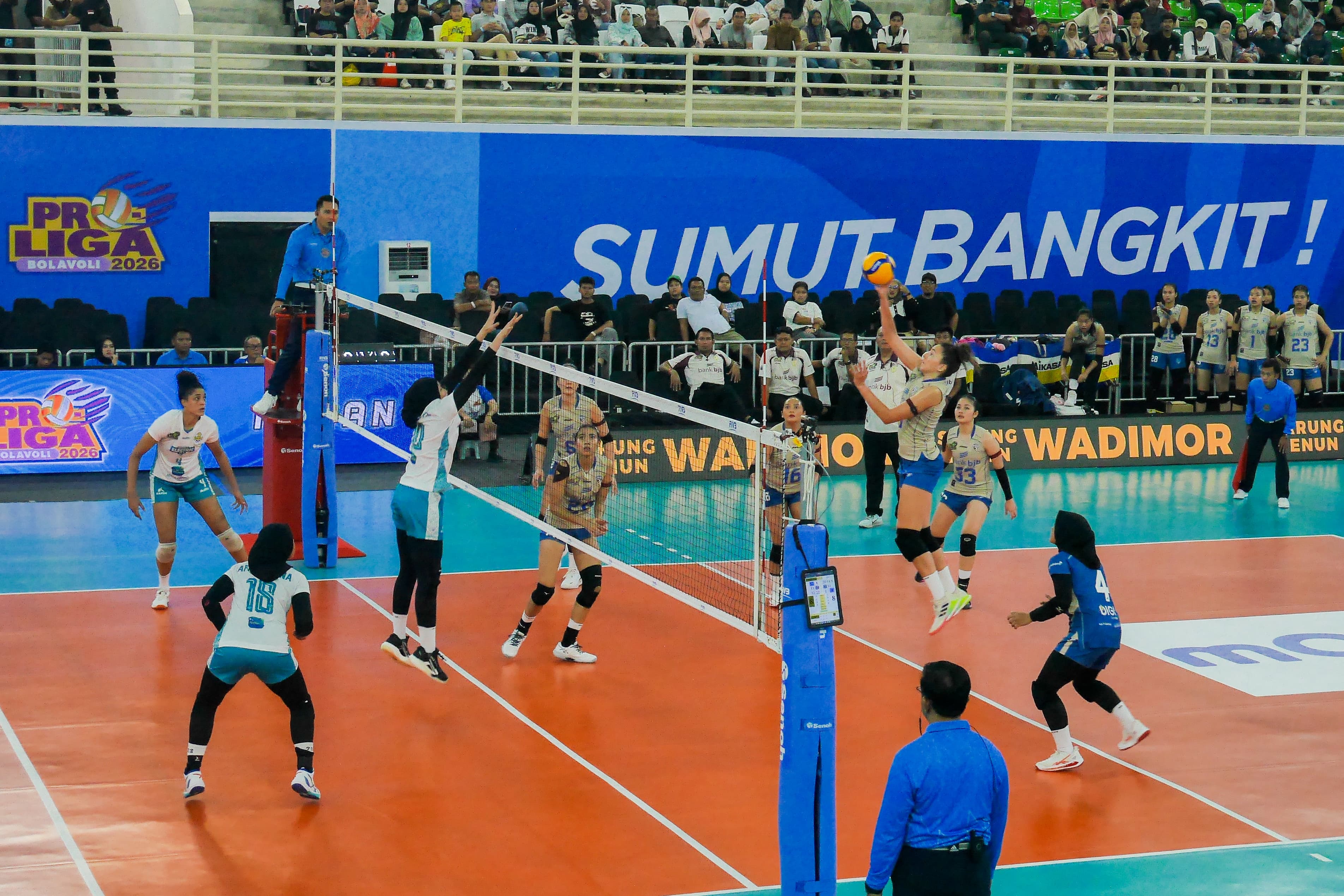 Nyaris Menang, Bandung bjb Tandamata Takluk 2-3 dari Electric