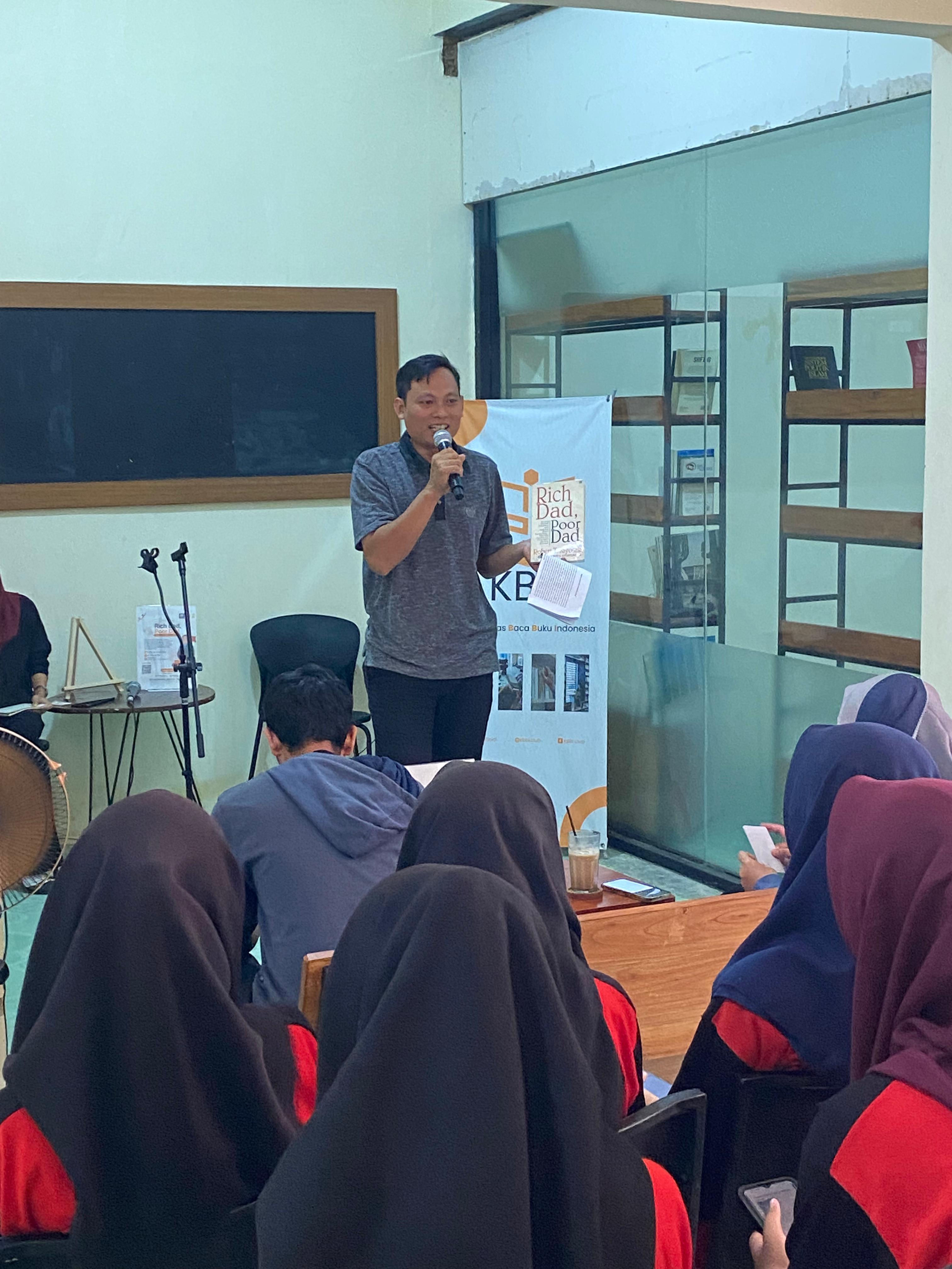 Kedai Batja Gelar Bedah Buku "Rich Dad, Poor Dad" Bersama Sacandra Aji Rivaldi