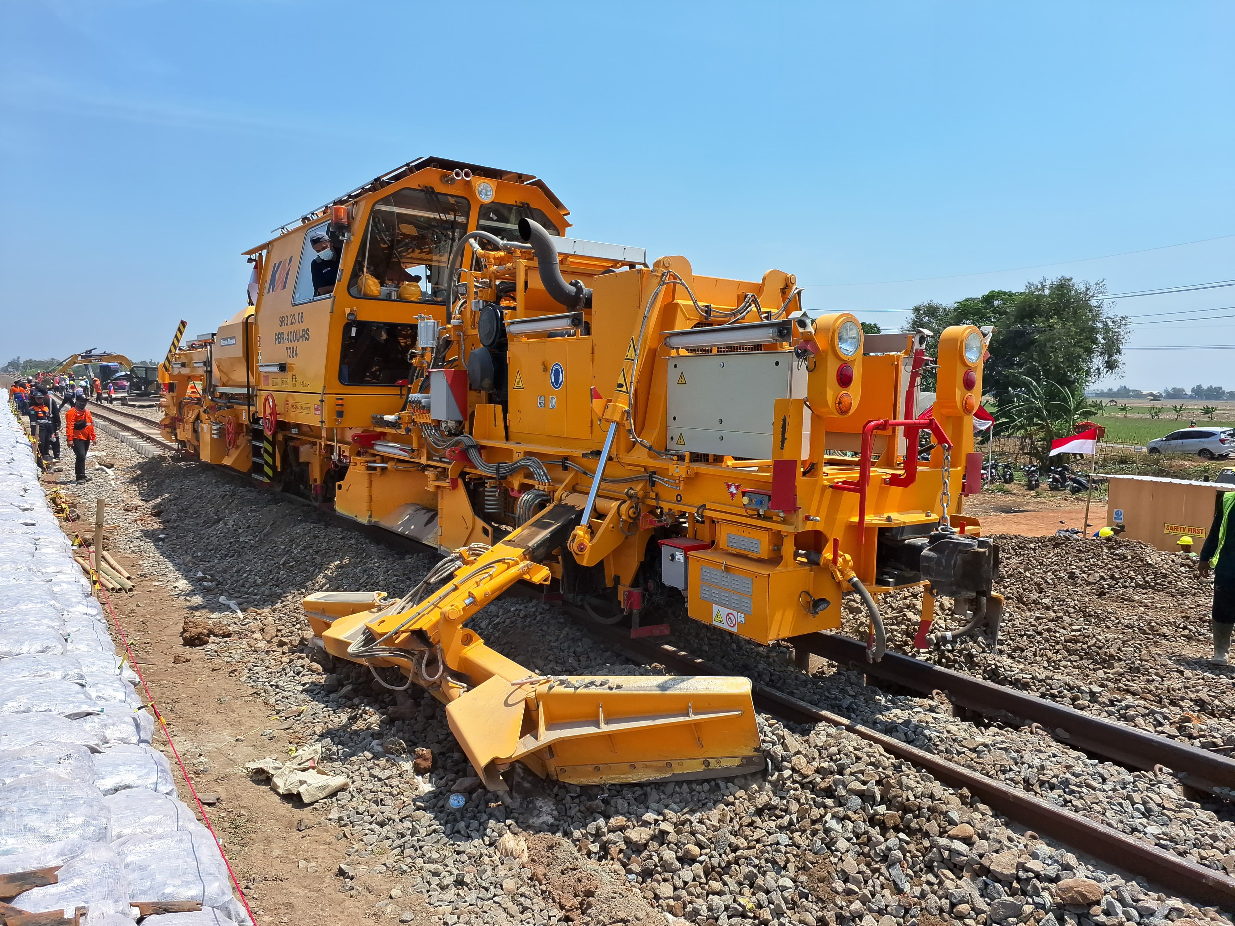 KAI Daop 3 Cirebon Tingkatkan Perawatan Prasarana KA Sepanjang 2025, Ini Jarak Perbaikan Rel Kereta