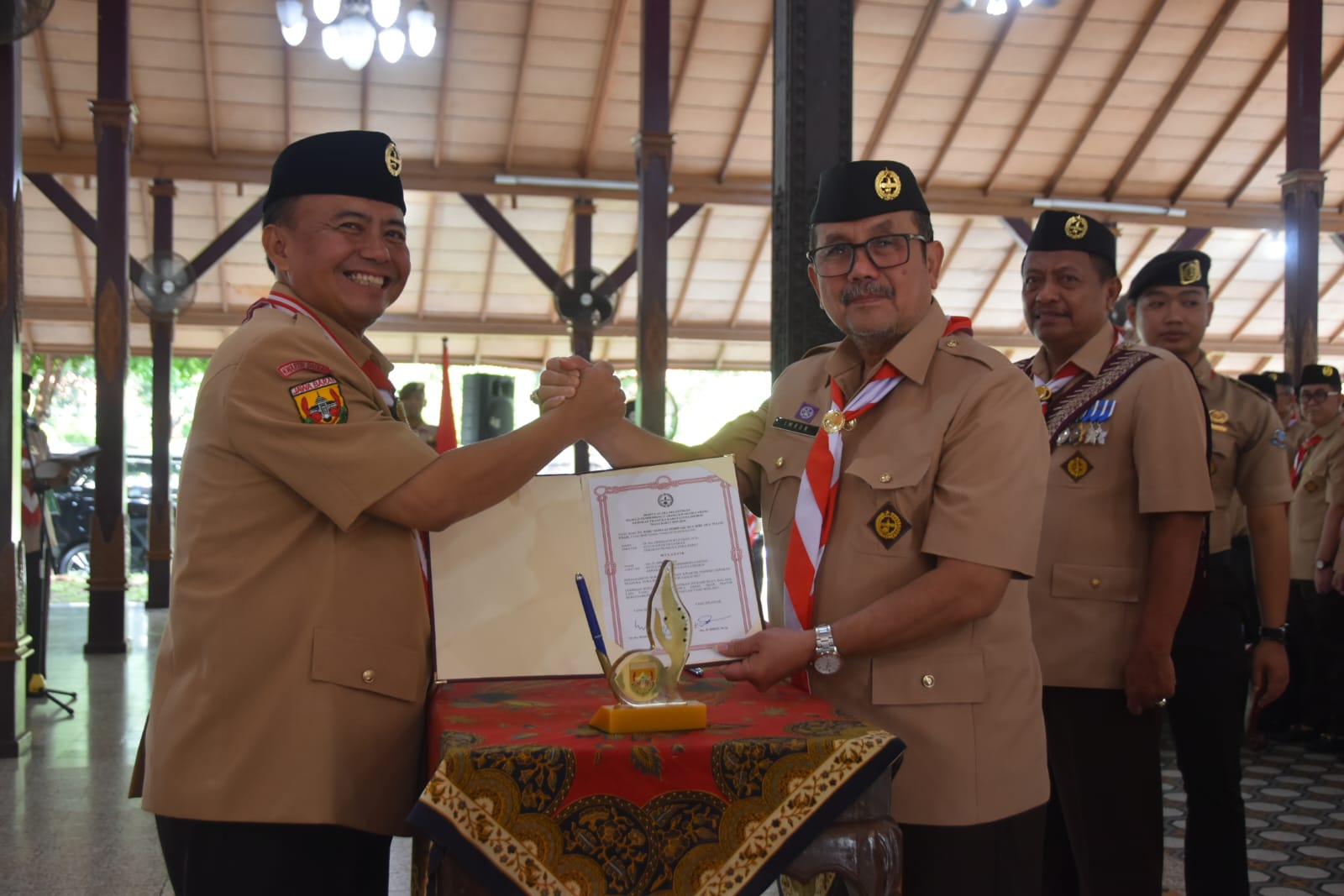 Bupati Imron Minta Pramuka Tampil di Garda Depan Pembentukan Karakter Pemuda