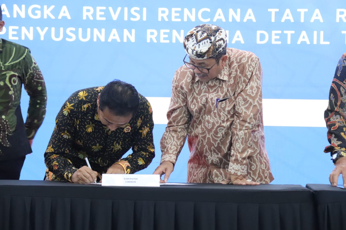 Verifikasi RTRW Rampung, Bupati Imron Pacu Iklim Investasi Cirebon
