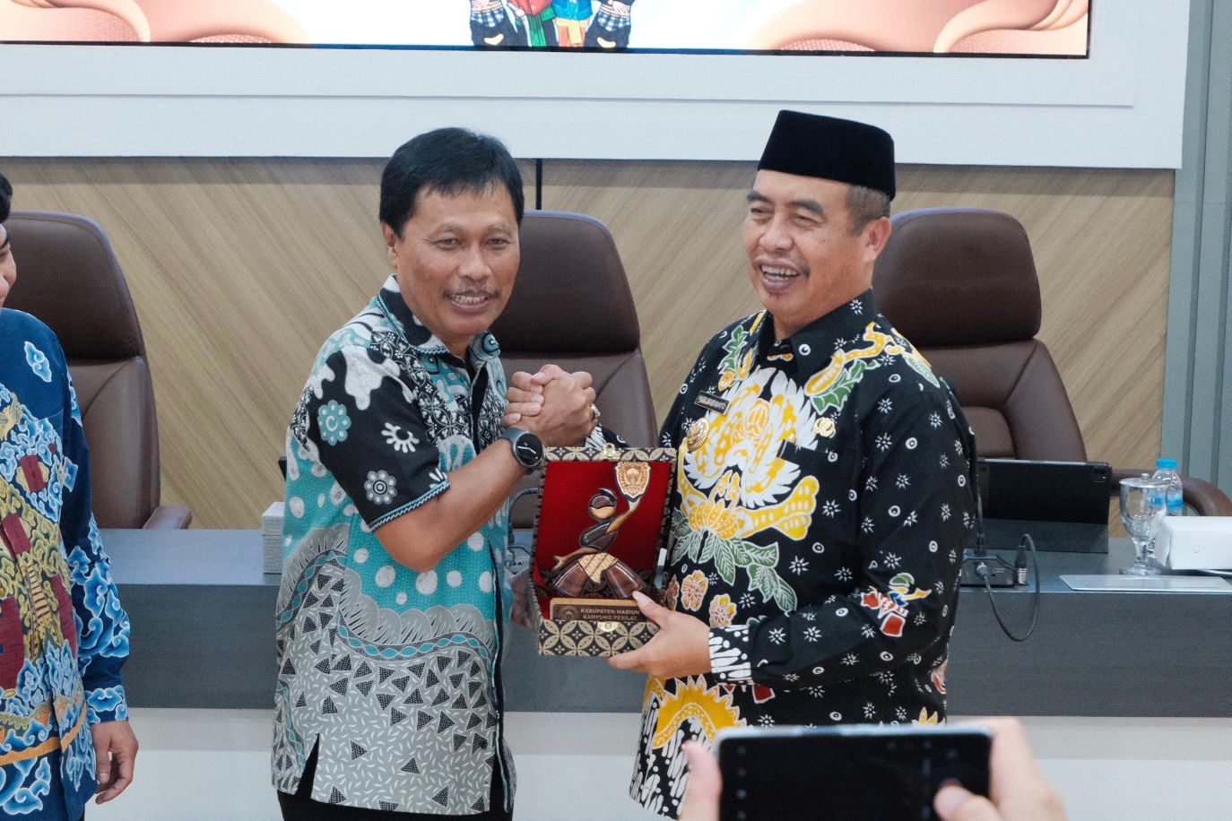 Belajar dari Kabupaten Madiun, Pemkot Cirebon Adopsi Skema KPBU untuk Penerangan Jalan
