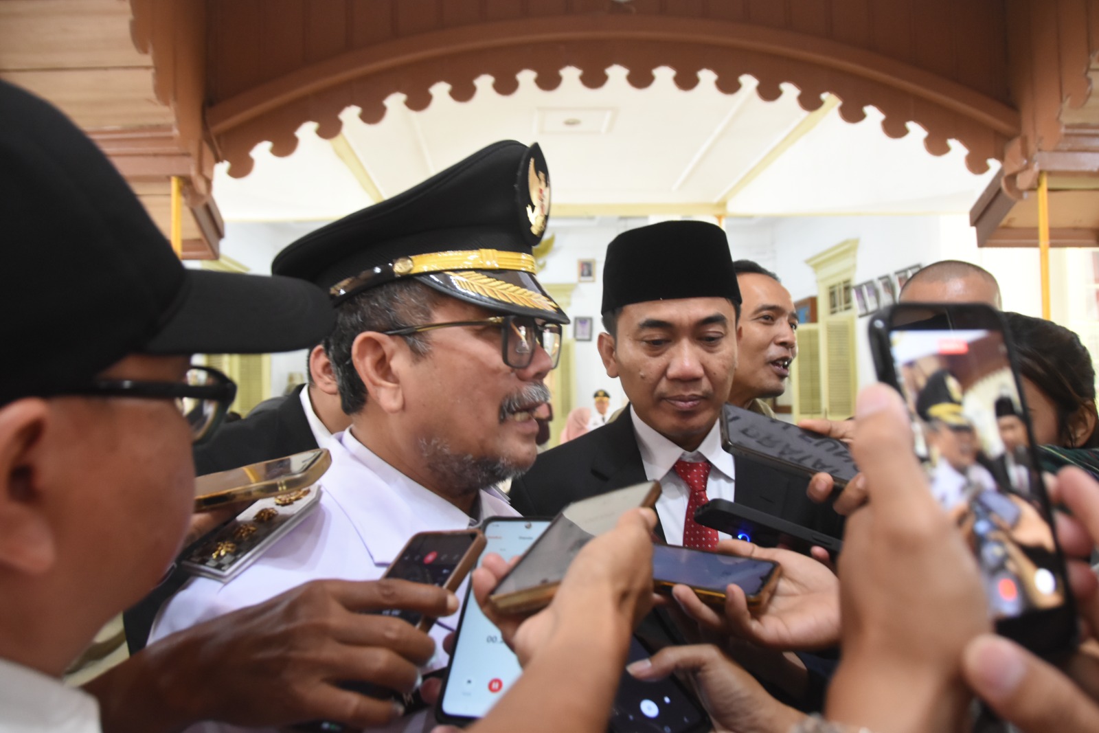 Rombak dan Segarkan Birokrasi, Imron Lantik 236 Pejabat