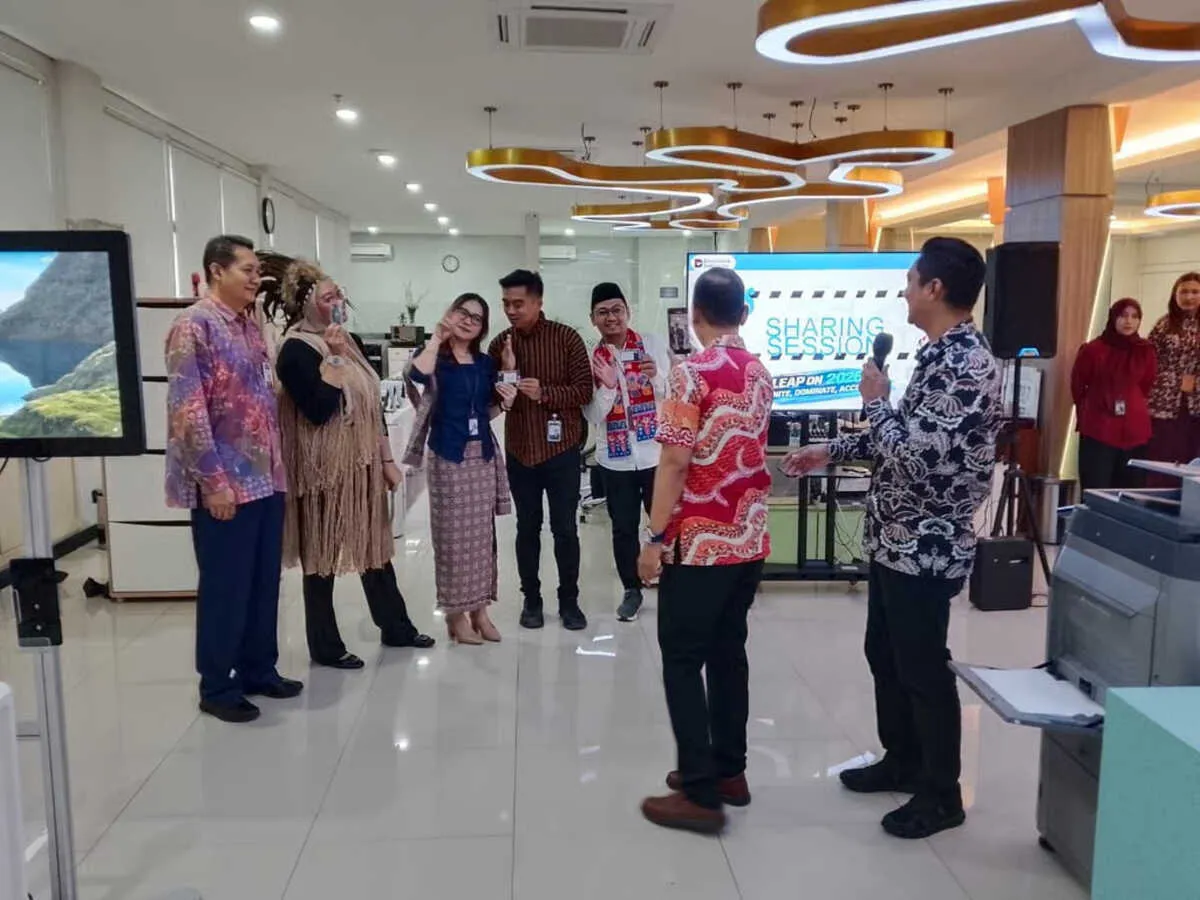 Semarak Hari Kartini, BRI Region 6 Gelar Lomba Busana Nasional untuk Pekerja